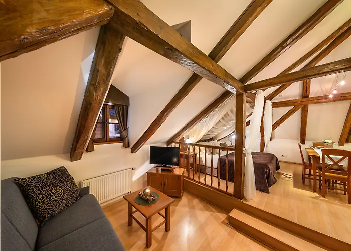 Castle View Apartment *