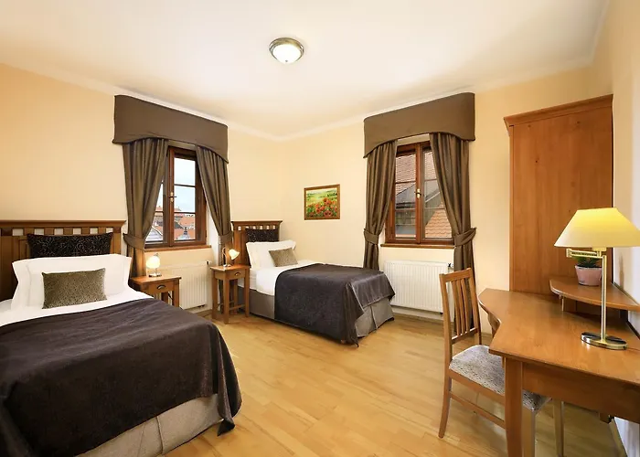 城堡景观公寓 *