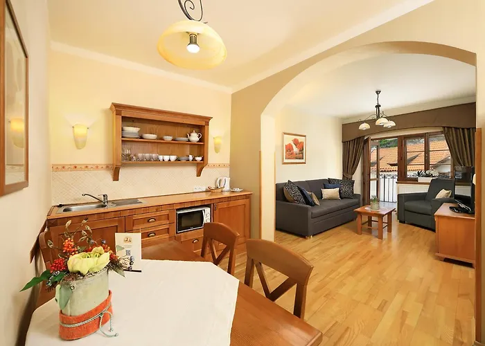 城堡景观公寓 *